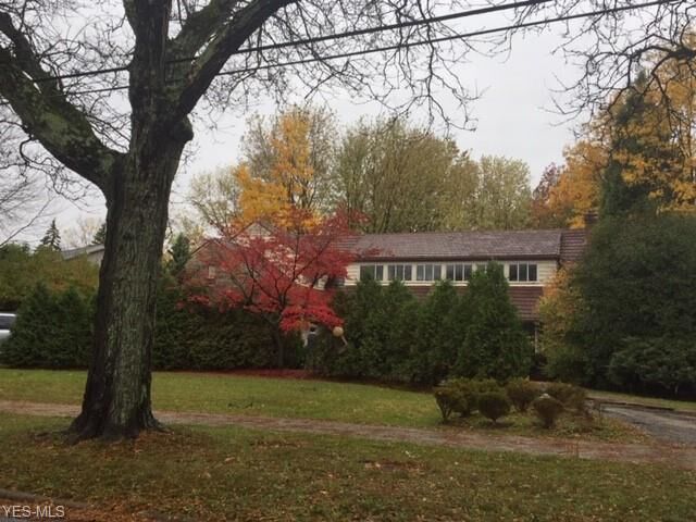 Property Photo:  3016 E Belvoir Oval  OH 44122 