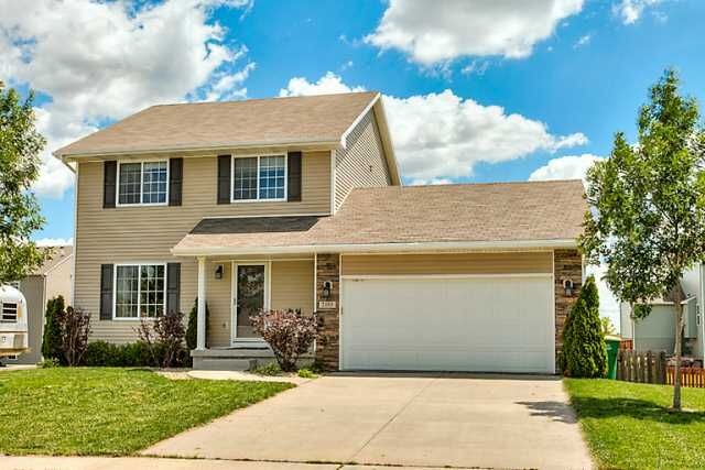 Property Photo:  2195 SE Prairie Creek Drive  IA 50263 