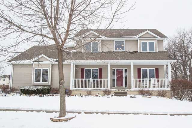 Property Photo: 3600 Brook Ridge Court IA 50317