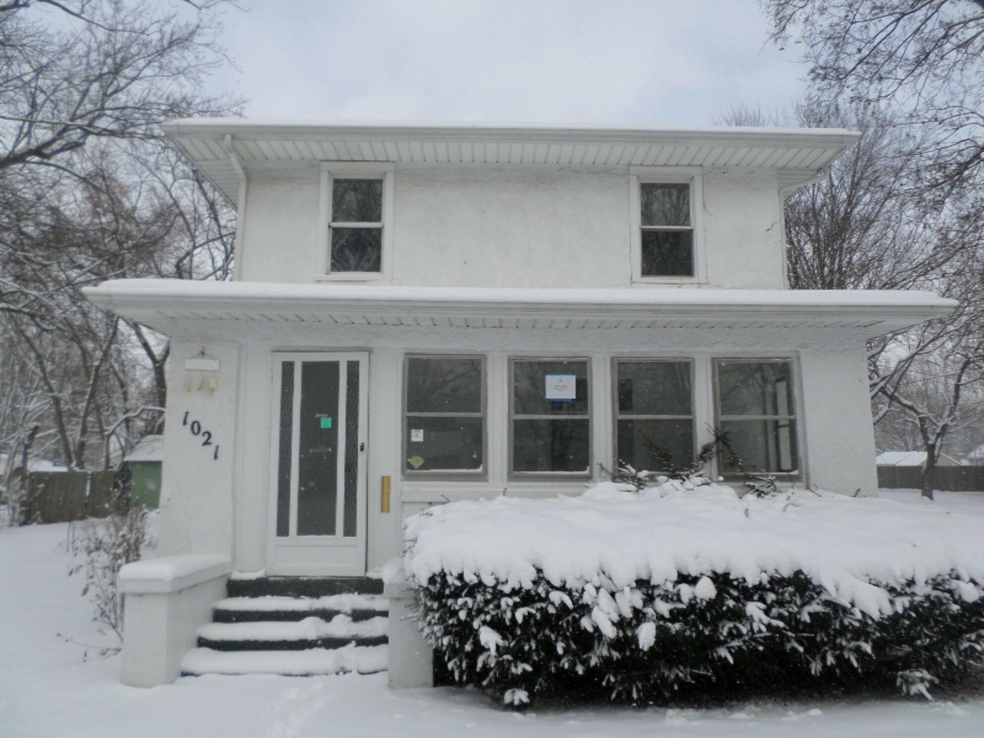 Property Photo:  1021 Ferry Street  MI 49120 