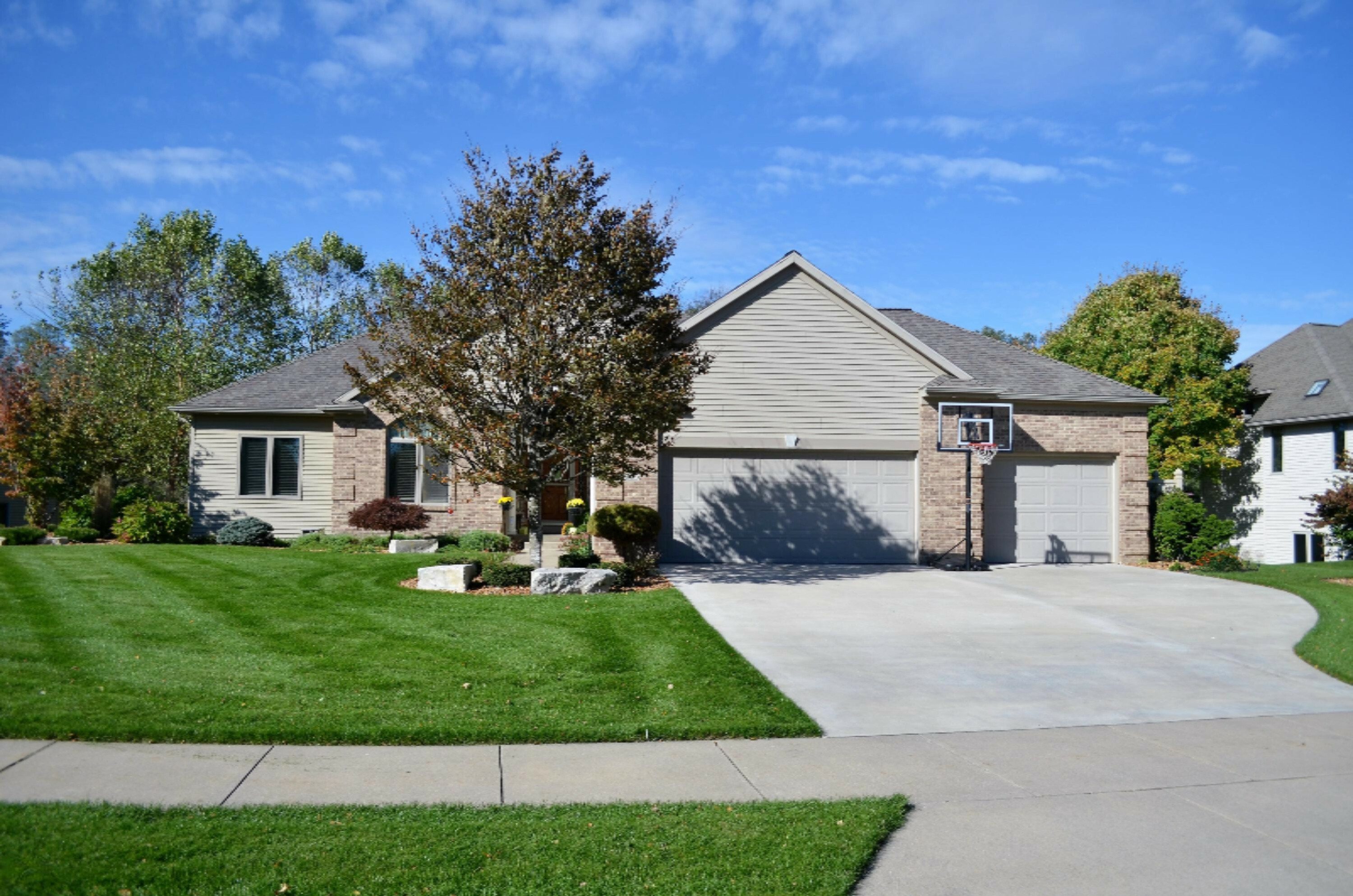 Property Photo:  4493 Penny Lane Lane SW  MI 49418 