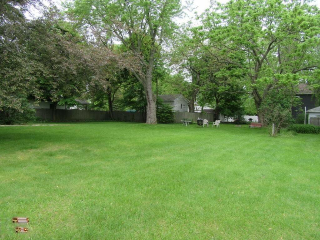 Property Photo:  762 Indiana Avenue  MI 49090 