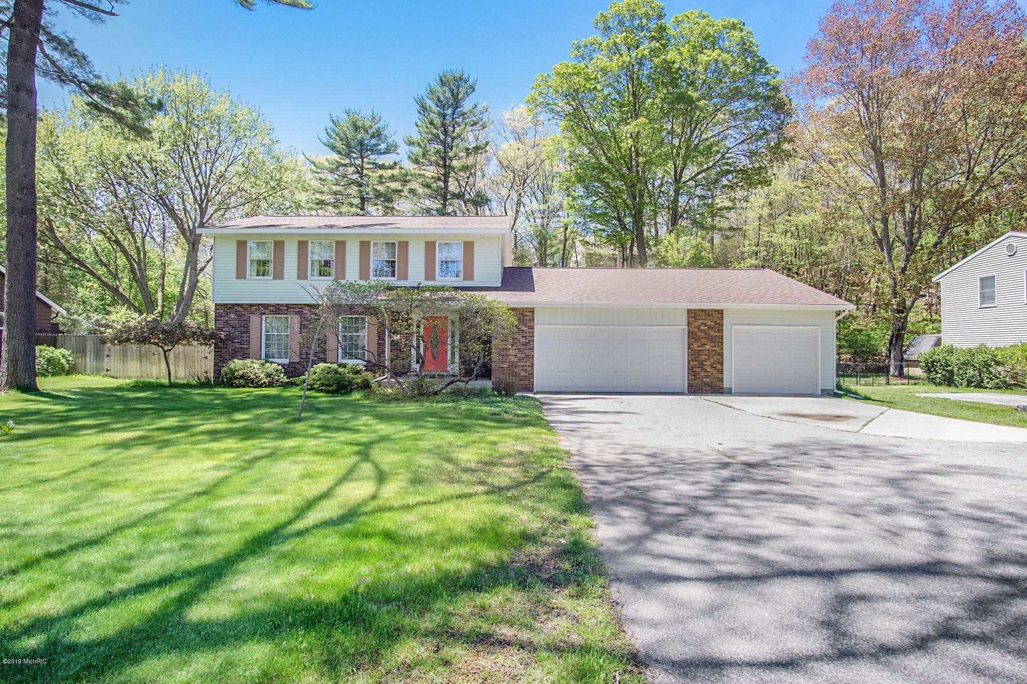 Property Photo: 4293 Lake Harbor Road MI 49441