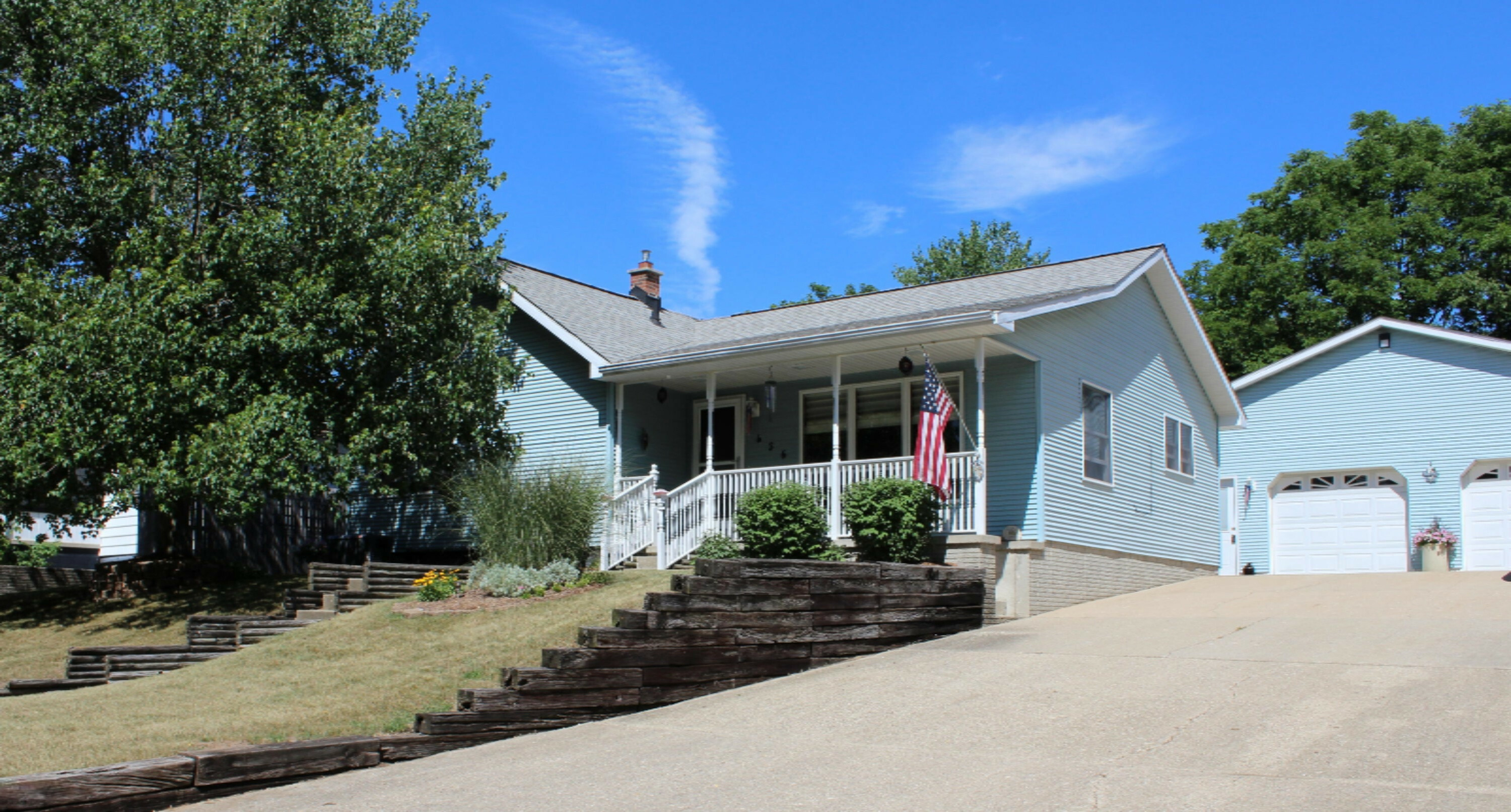 Property Photo:  636 Louisa Street  MI 48846 