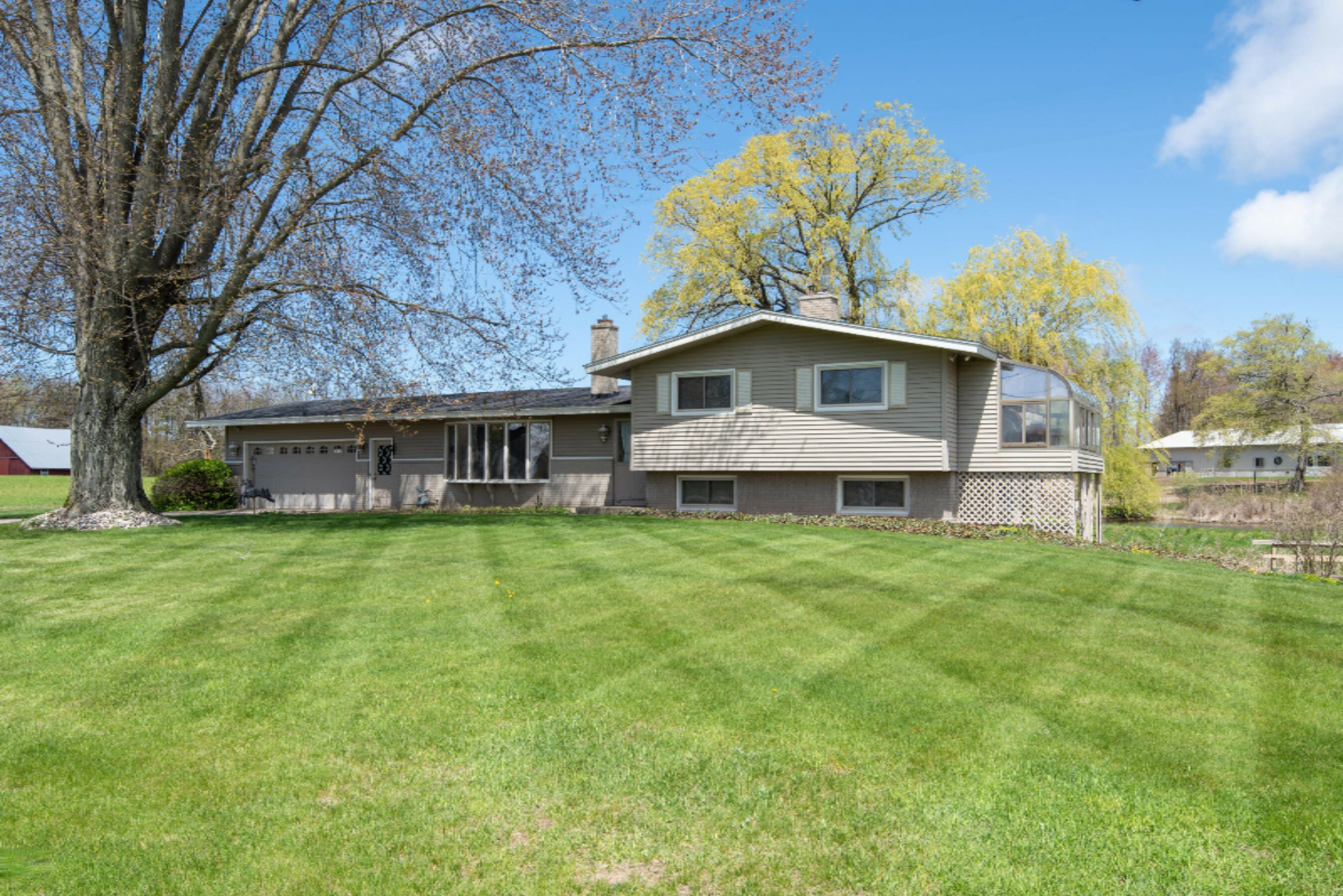 Property Photo:  6473 145th Avenue  MI 49423 