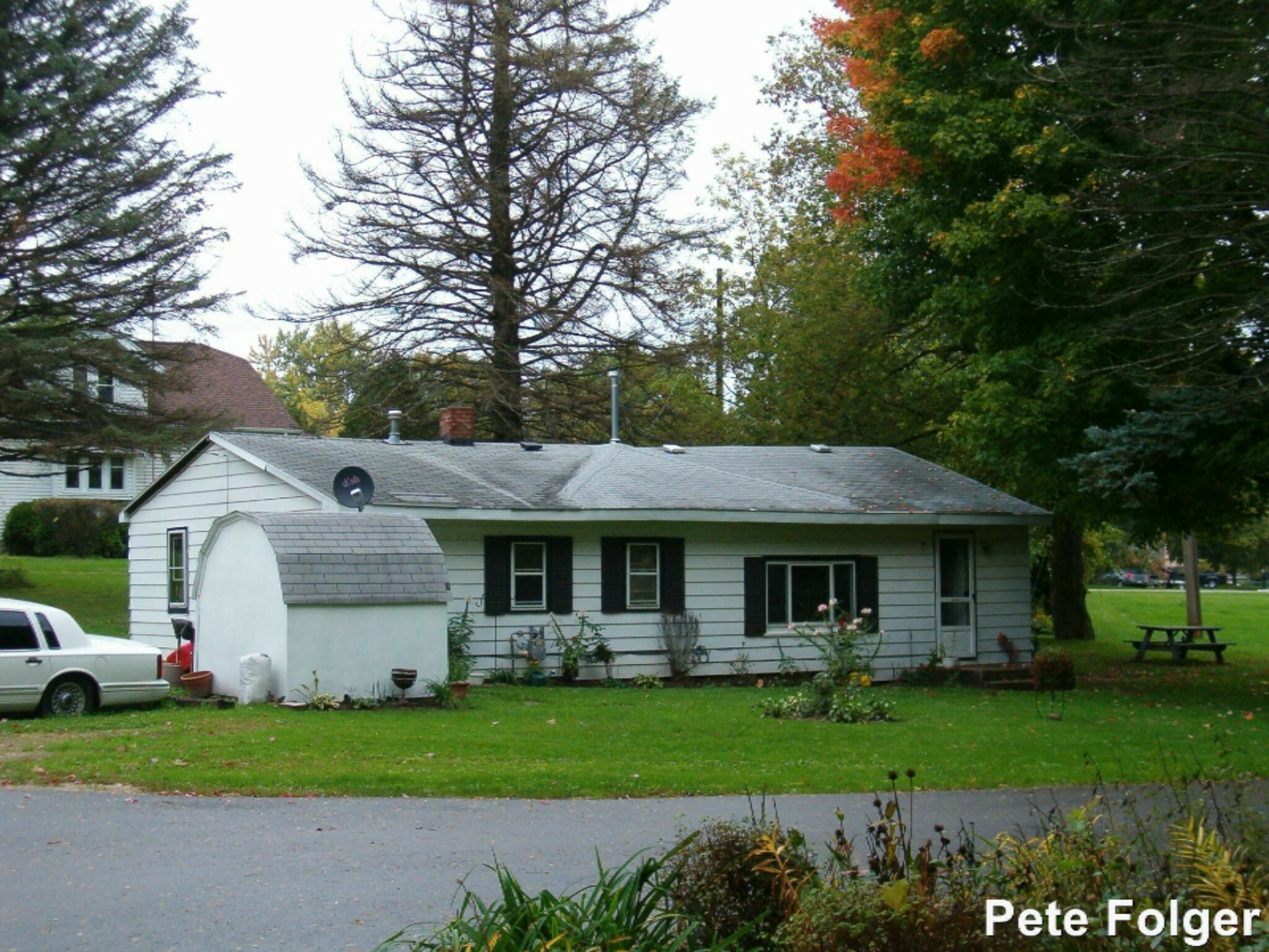 Property Photo:  1261 Vanportfliet Drive NW  MI 49534 