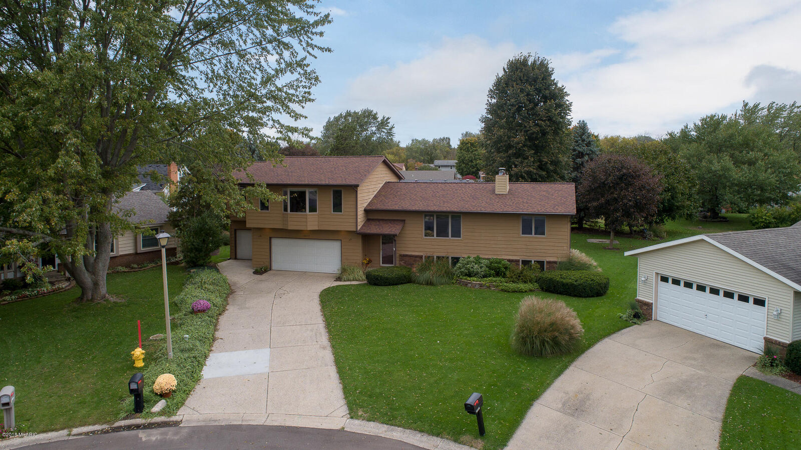 Property Photo: 10875 Rajah Drive MI 49464