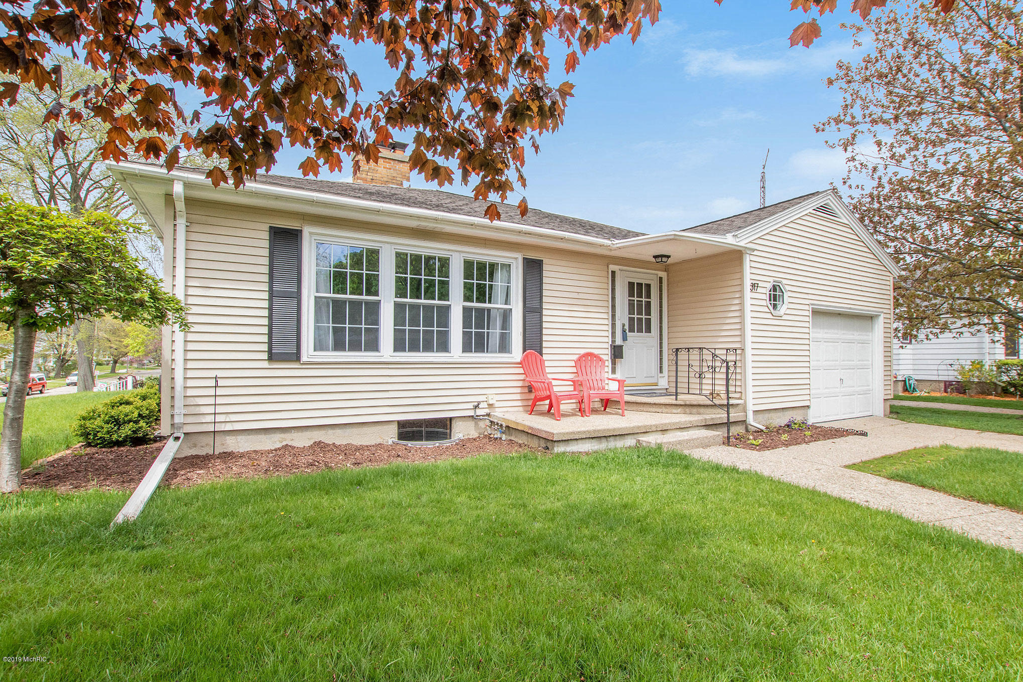 Property Photo: 317 S 3rd Street MI 49417