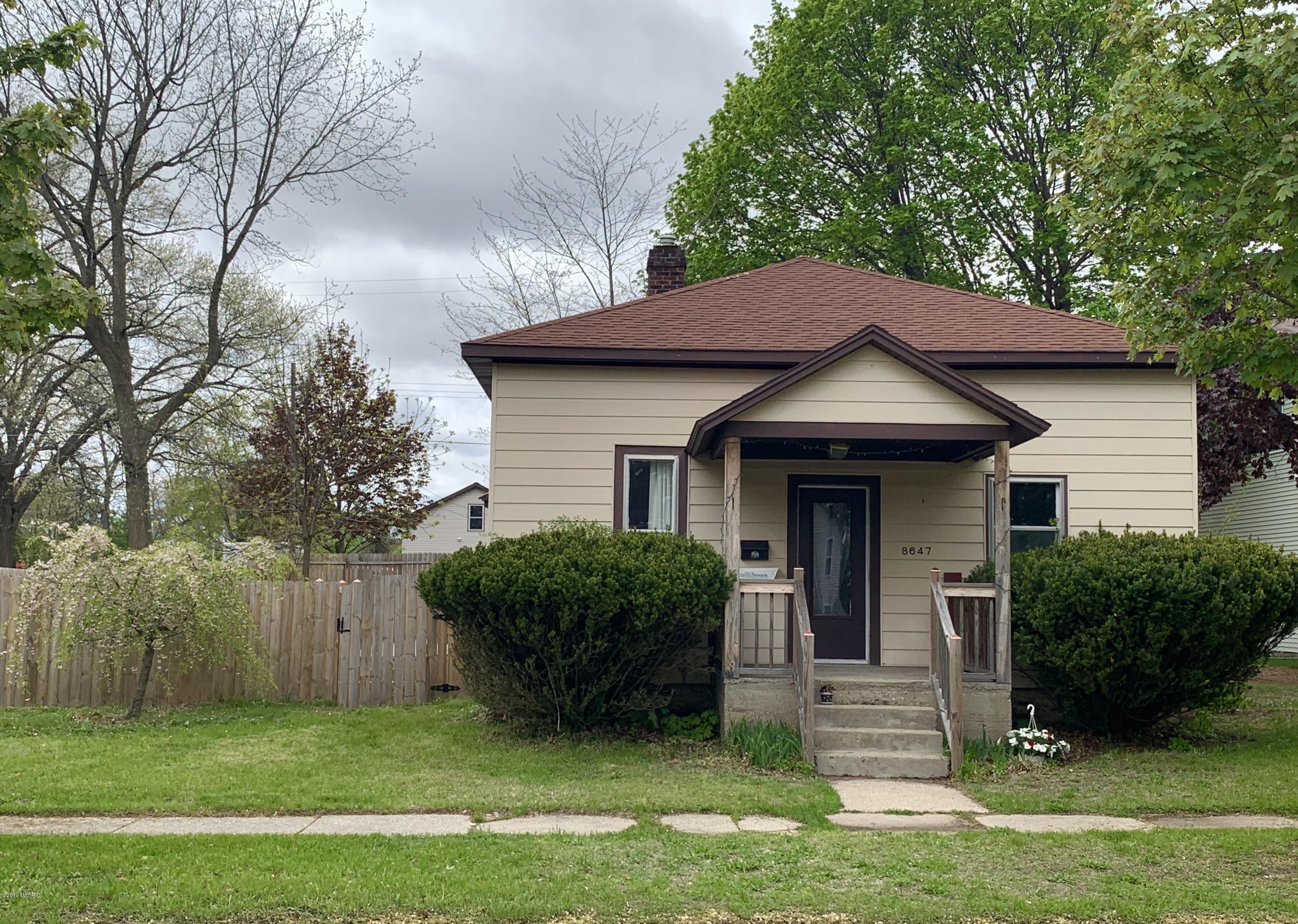 Property Photo: 8647 Sheridan Street MI 49437