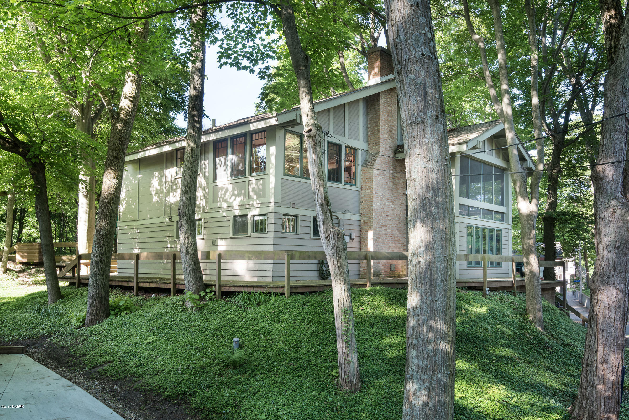 Property Photo:  2366 Belmont Way  MI 49434 