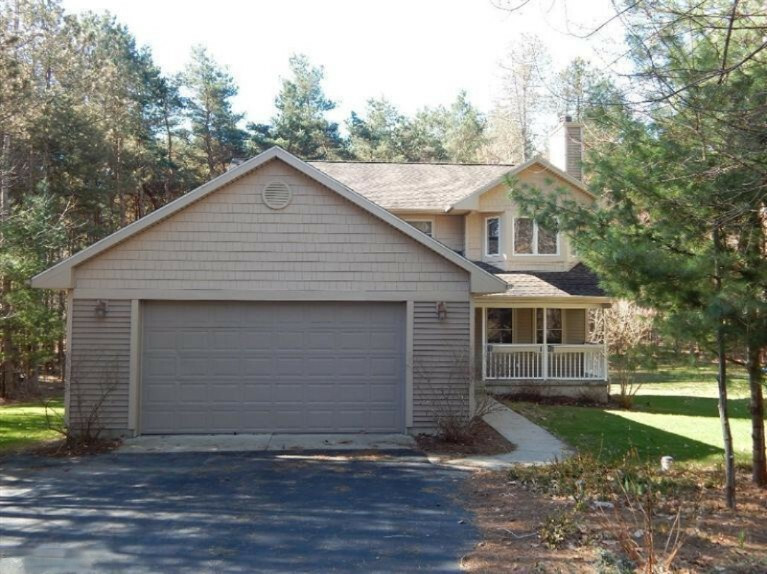 Property Photo:  622 Cedar Pines Drive NE  MI 49345 