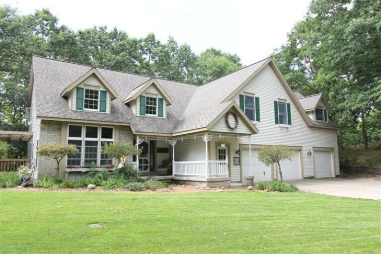 Property Photo:  18939 Sioux Drive  MI 49456 