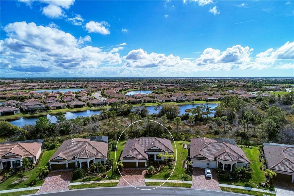 Property Photo: 13325 Caravaggio Court FL 34293