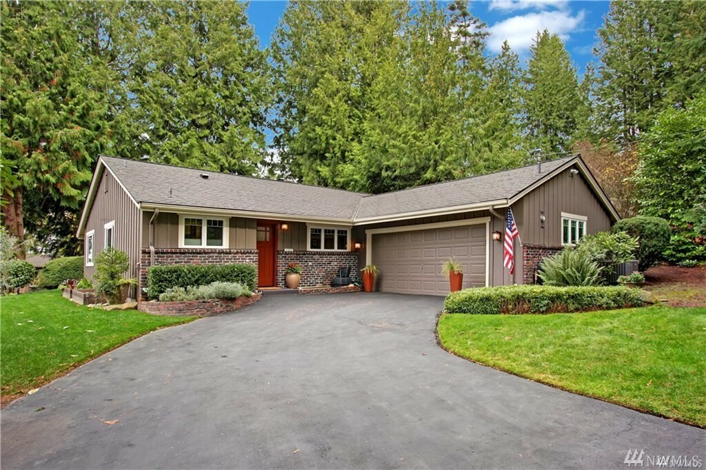 Property Photo:  8827 184th St SW  WA 98026 