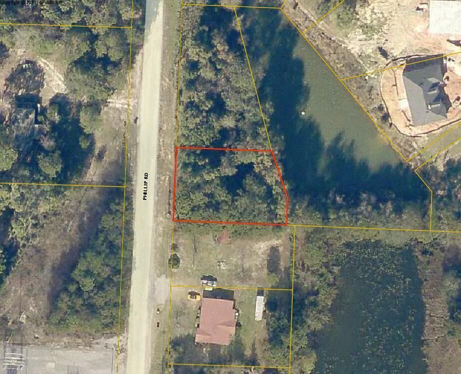 Property Photo: 5825 Phillip Road FL 32539