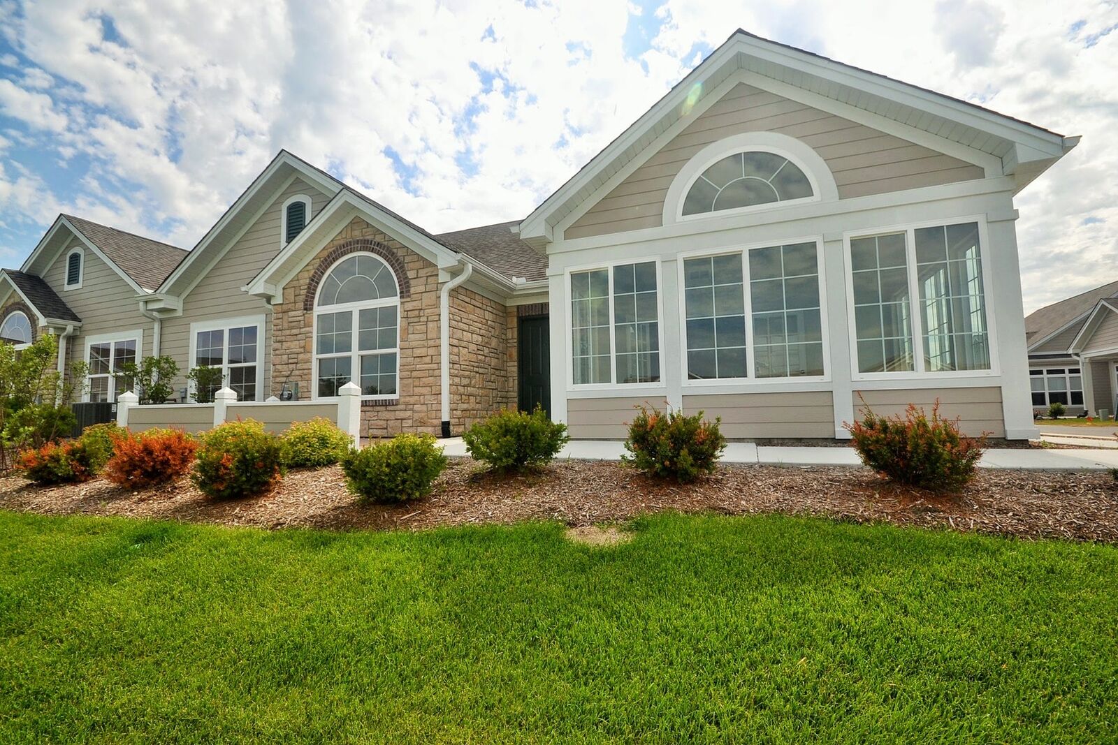 Property Photo:  2586 Verdi Street 30-D  IL 60098 