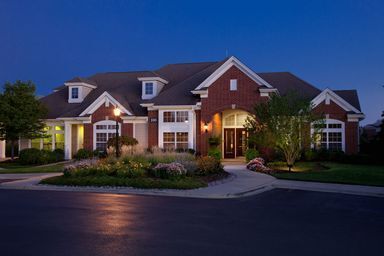 Property Photo: 142 Lakeside Drive 825 IL 60174