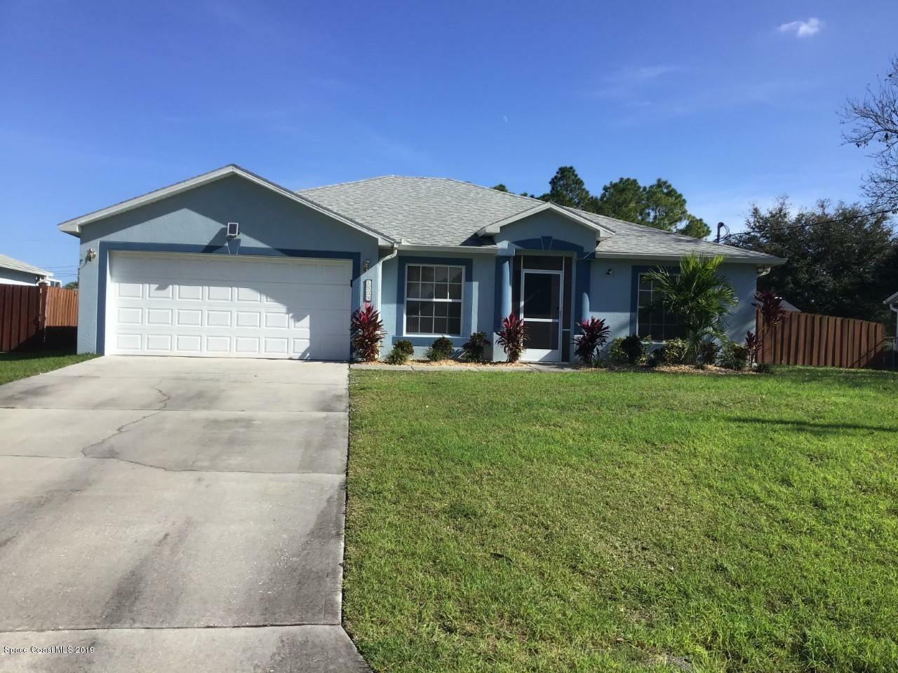 Property Photo:  1539 Dallam Avenue NW  FL 32907 