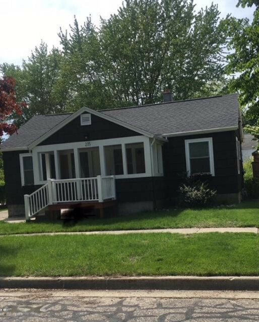 Property Photo: 215 N Jackson Street MI 49456