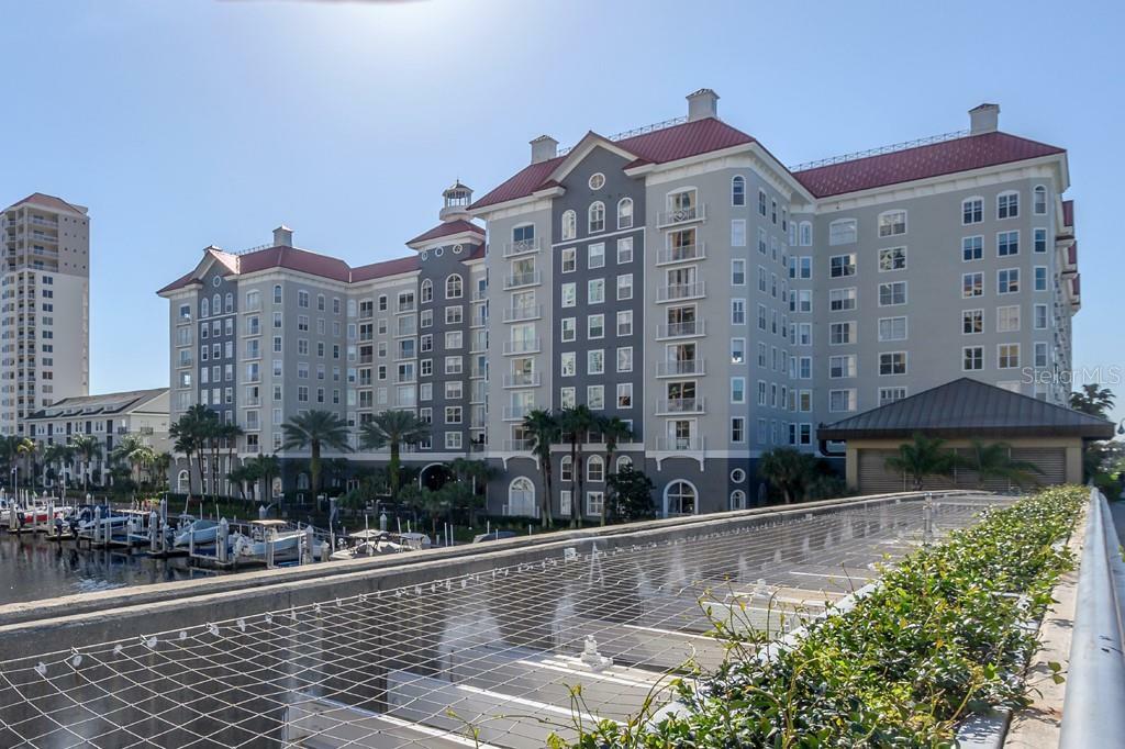 Property Photo:  700 S Harbour Island Boulevard 417  FL 33602 