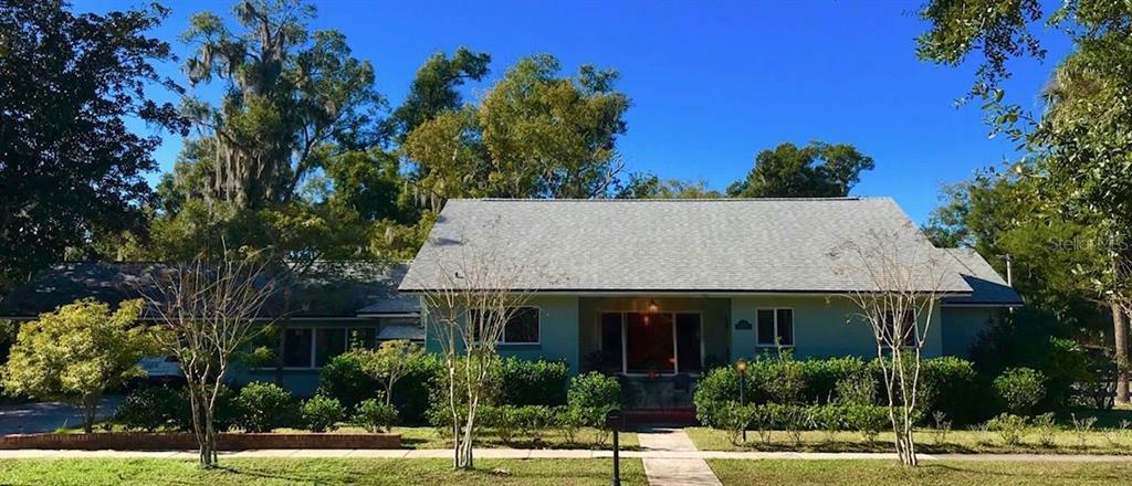 Property Photo:  204 S Stone Street  FL 32720 