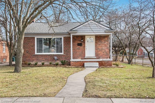Property Photo: 24200 Majestic Street MI 48237