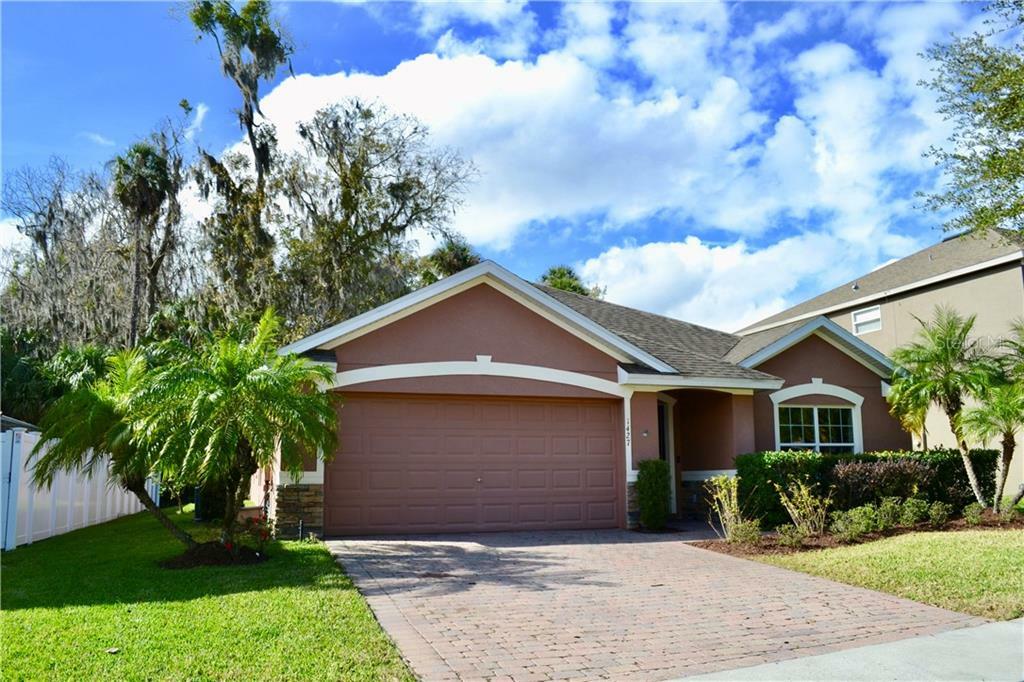 Property Photo:  1427 Barn Owl Loop  FL 32773 