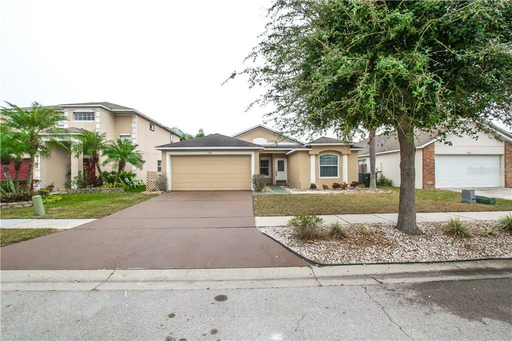 Property Photo:  524 Lancer Oak Drive  FL 32712 