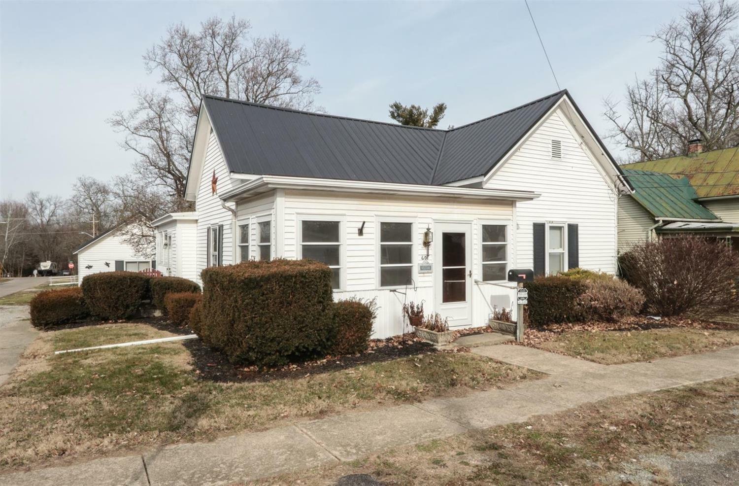 Property Photo:  601 E Baldwin St  OH 45107 