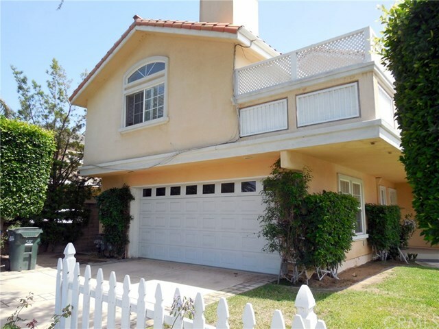 Property Photo:  1510 Perkins Lane  CA 90278 