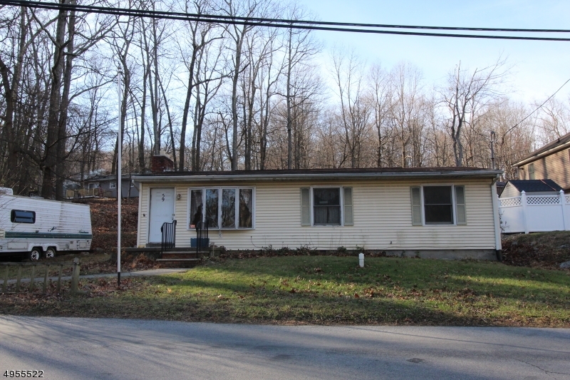 Property Photo:  59 Winding Hill Dr  NJ 07461 