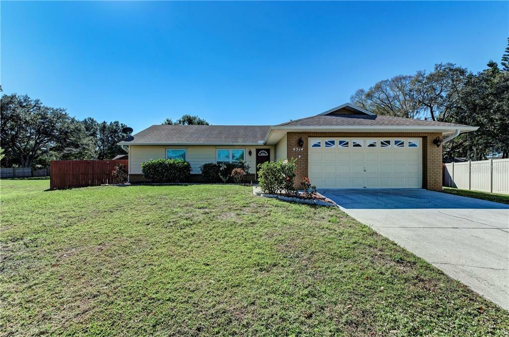 Property Photo:  4514 30th Street Circle E  FL 34203 