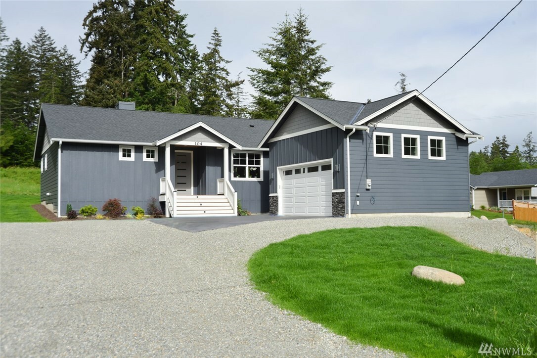 Property Photo:  104 S Sunset Dr  WA 98282 