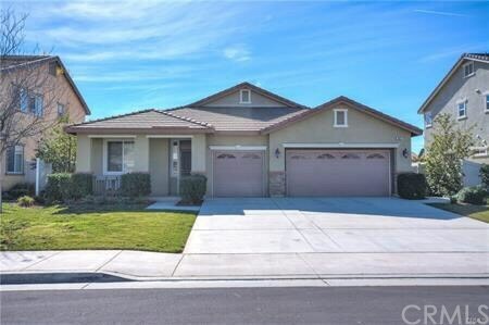 Property Photo:  853 Volande Court  CA 92571 