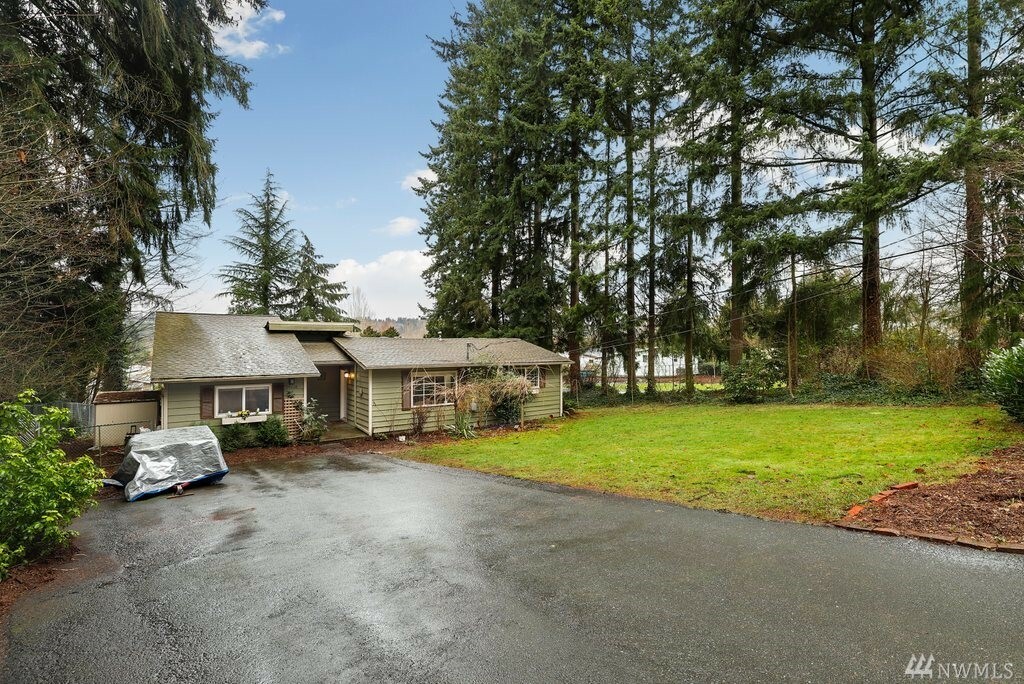 Property Photo:  24008 7th Place W  WA 98021 