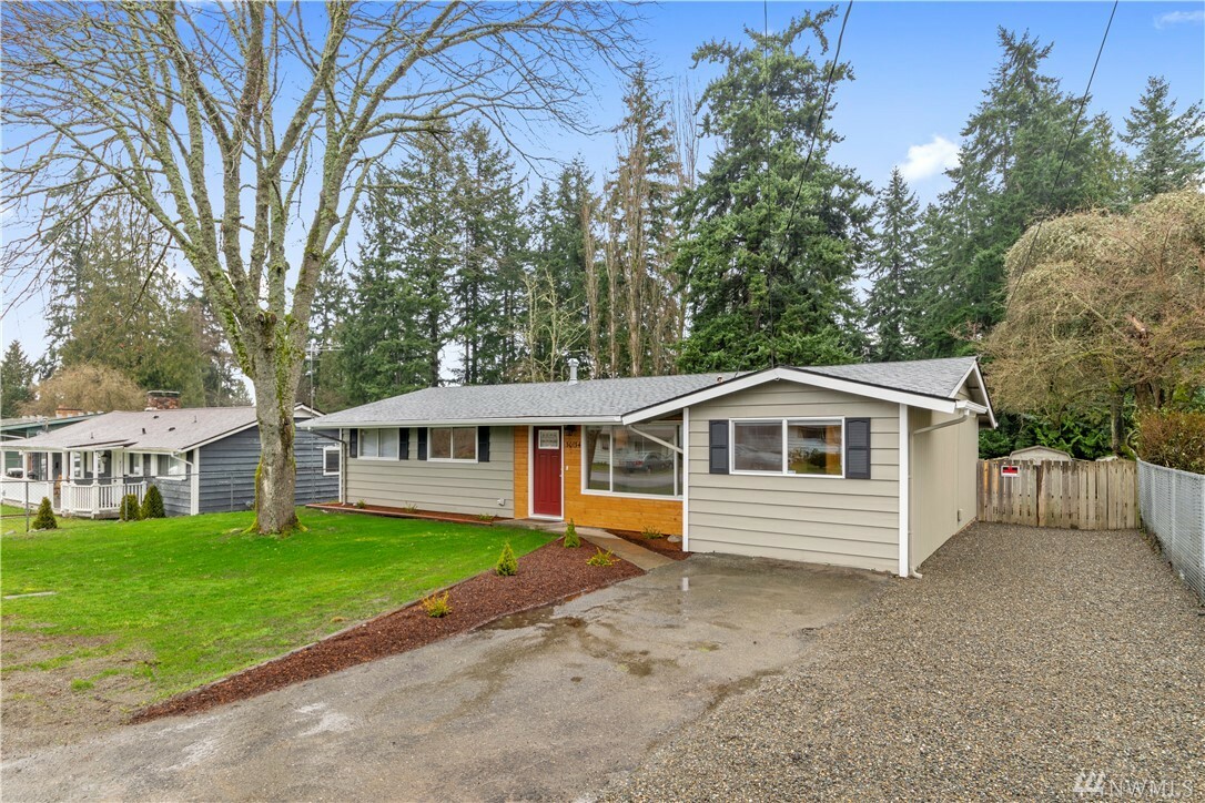 Property Photo:  30134 2nd Ave SW  WA 98023 