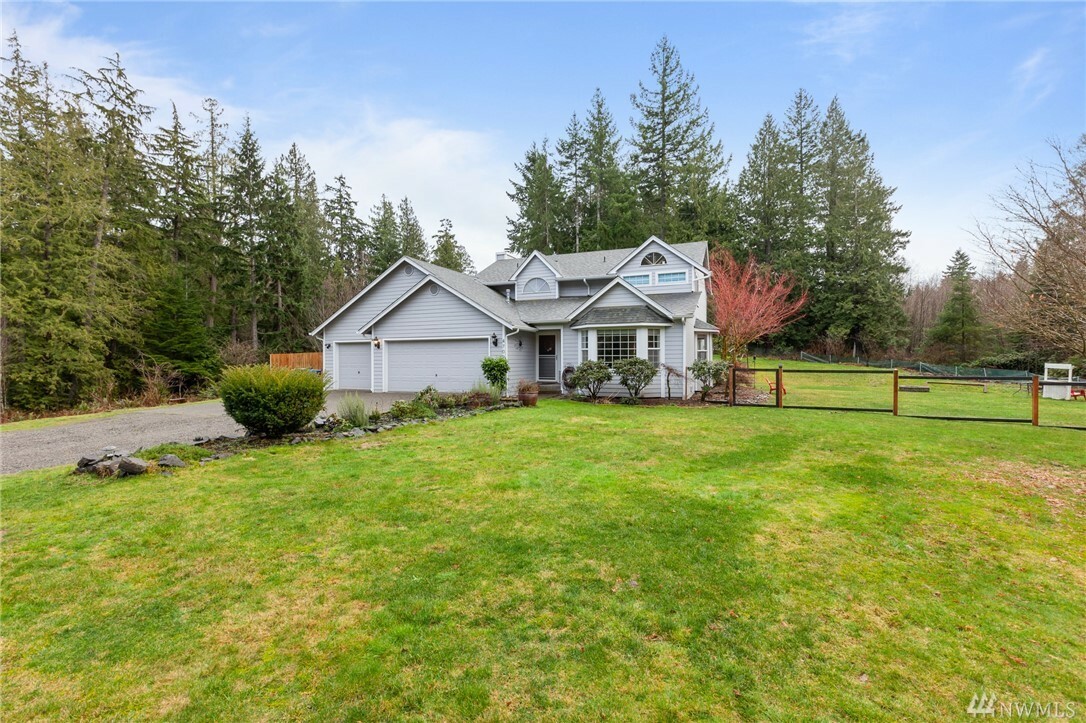 Property Photo:  4709 Pembrook Place SE  WA 98366 