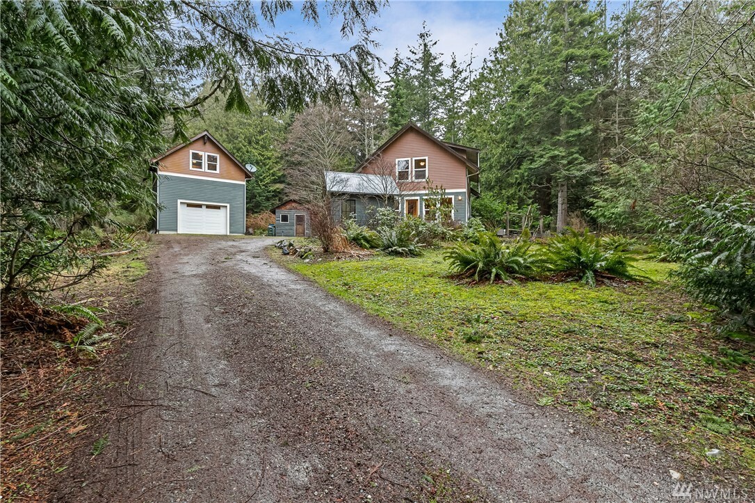 Property Photo:  467 Cove Rd  WA 98229 