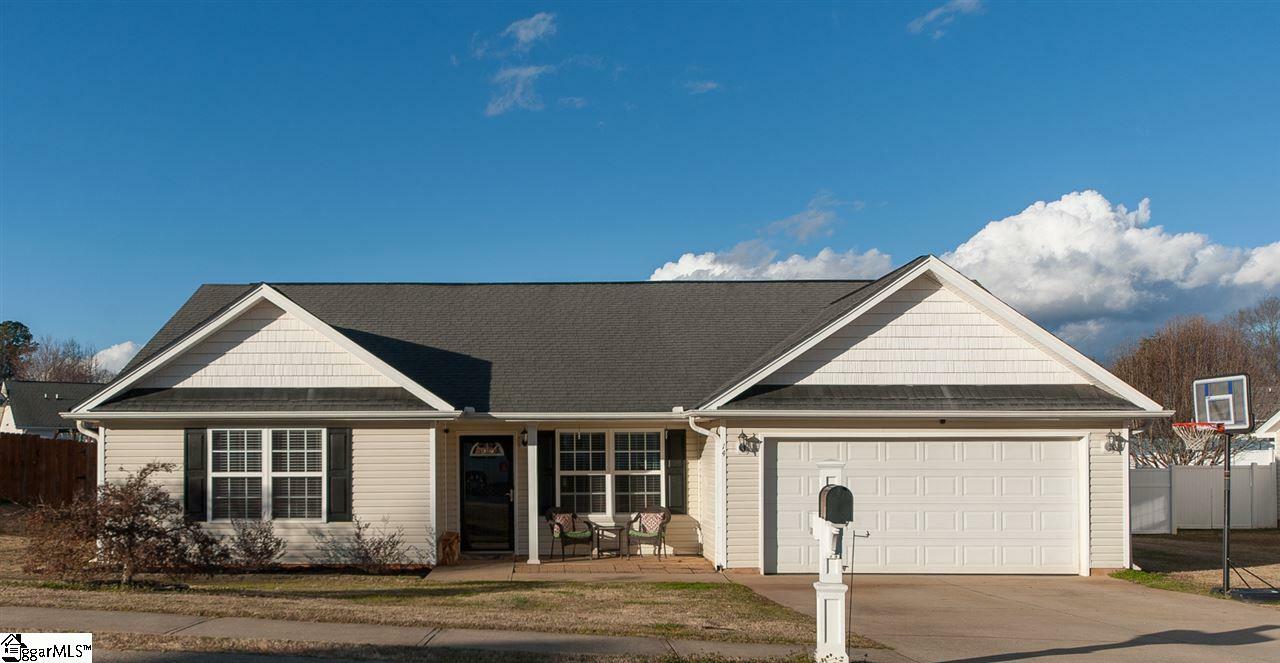 Property Photo:  14 Dakota Road  SC 29617 