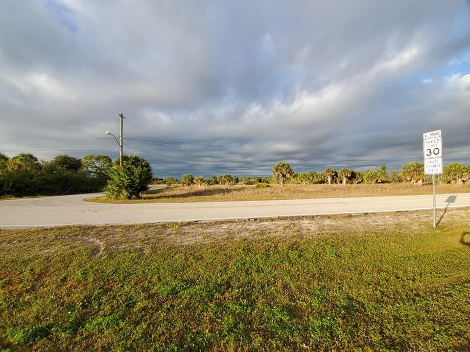 Property Photo:  13224 Eureka Circle  FL 33981 