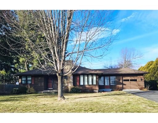 Property Photo: 5 Jewell Ln MA 01095
