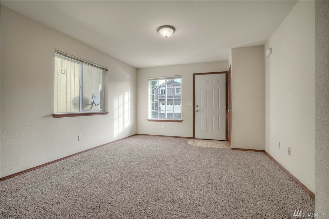 Property Photo: 11706 9th Av Ct E WA 98445
