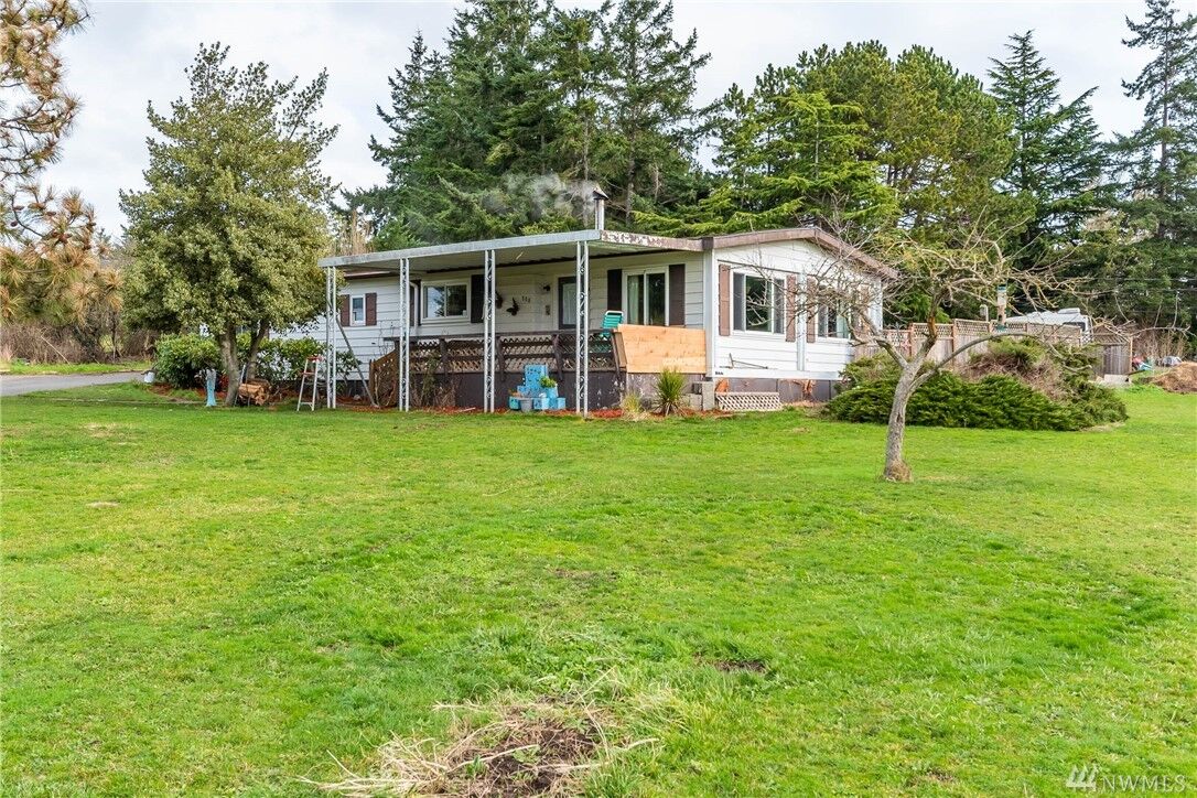 Property Photo: 880 Shawn WA 98277
