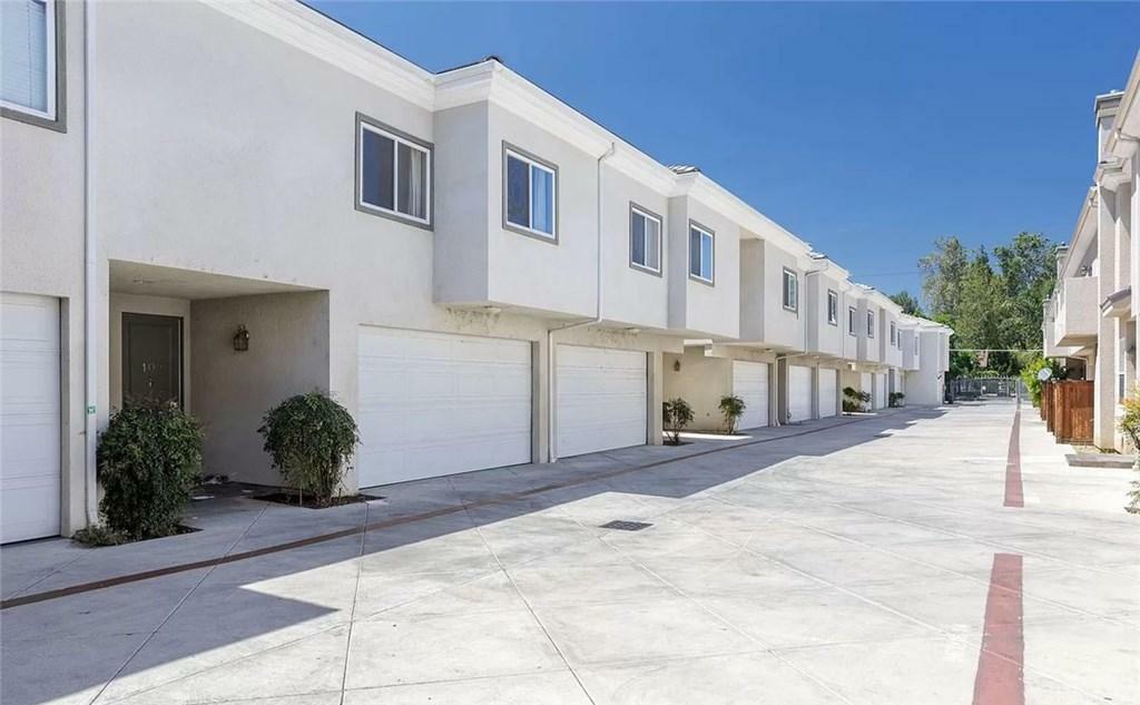 Property Photo:  7124 Farralone Avenue #109  CA 91303 