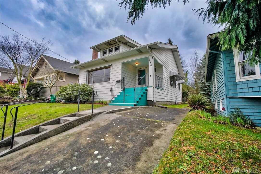 Property Photo:  6536 Cleopatra Place NW  WA 98117 