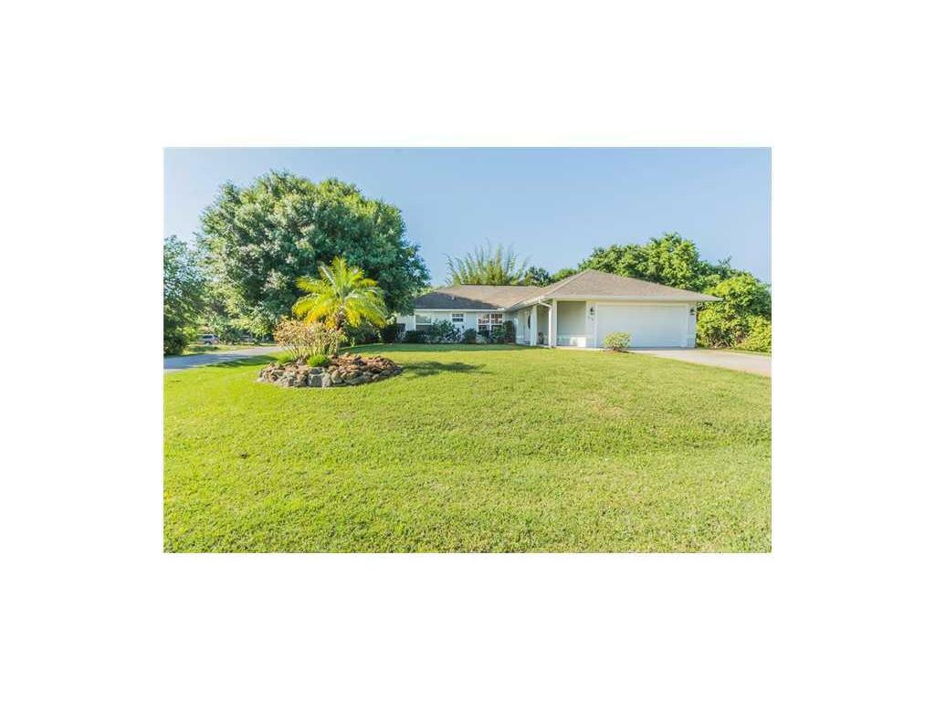 Property Photo: 919 Dolphin Avenue FL 32958