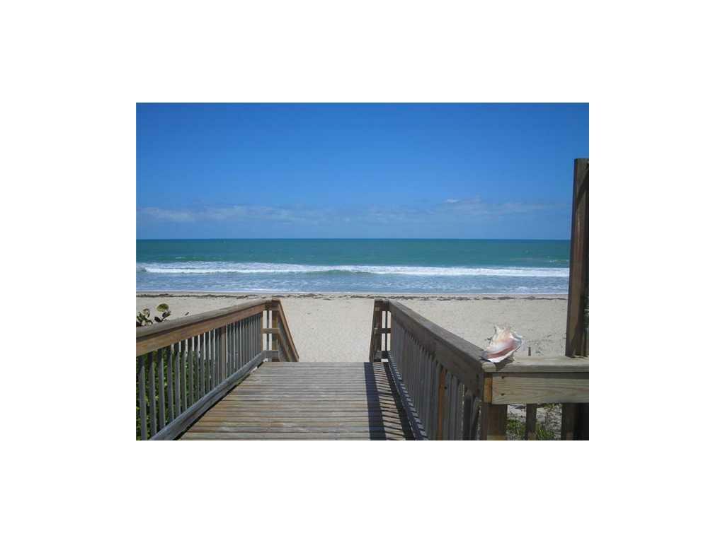 Property Photo: 4949 A1a 223 FL 34949