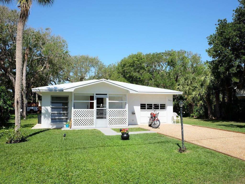 Property Photo: 9515 Seagrape Drive FL 32963