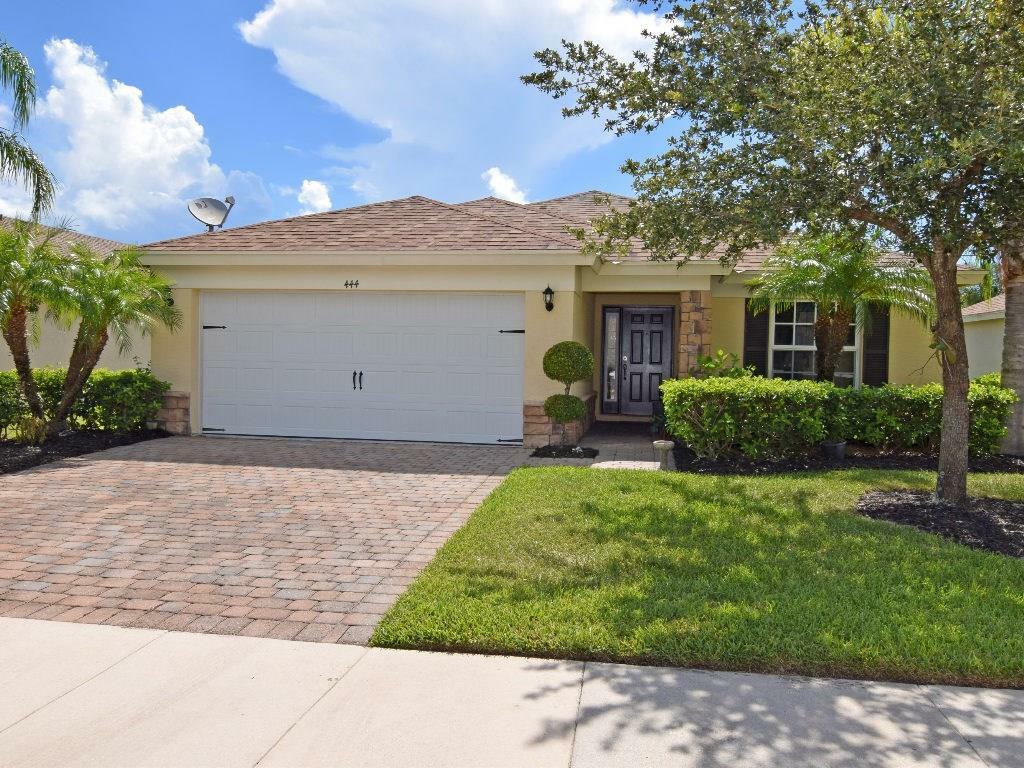 Property Photo: 444 Lexington Boulevard SW FL 32962