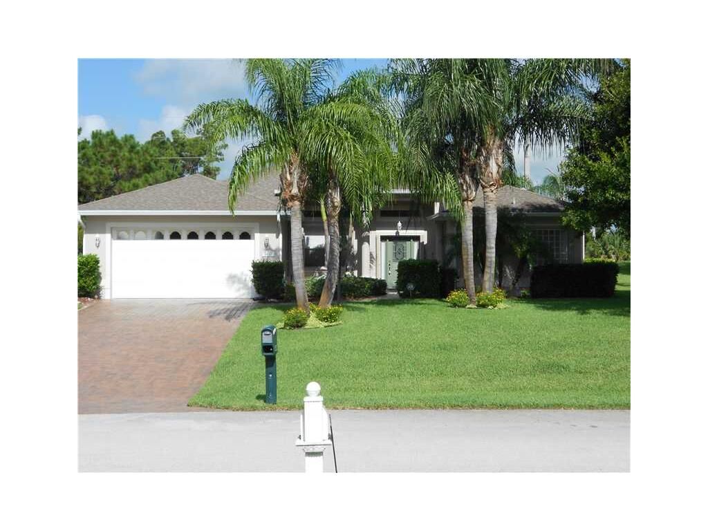 Property Photo:  6423 55th Square  FL 32967 